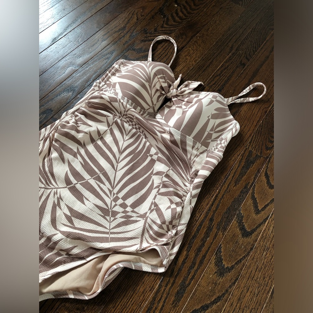Kona Sol Women's L Palm Pique Bandeau Full Coverage One Piece Swimsuit - EUC! - Picture 4 of 15
